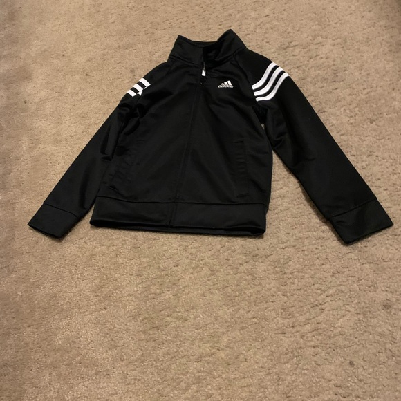 Boys adidas track suit - Picture 2 of 5